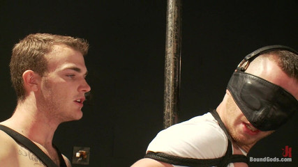 Bound gods: Christian Wilde a nový sub