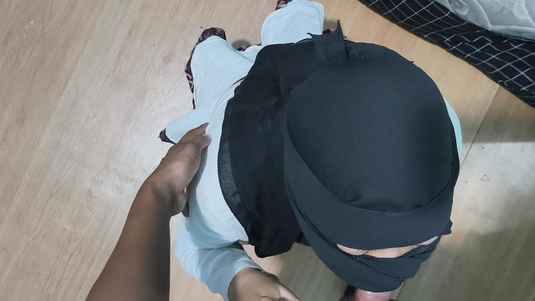 Vaginabig88: 残酷な雇用主に何度も犯され、