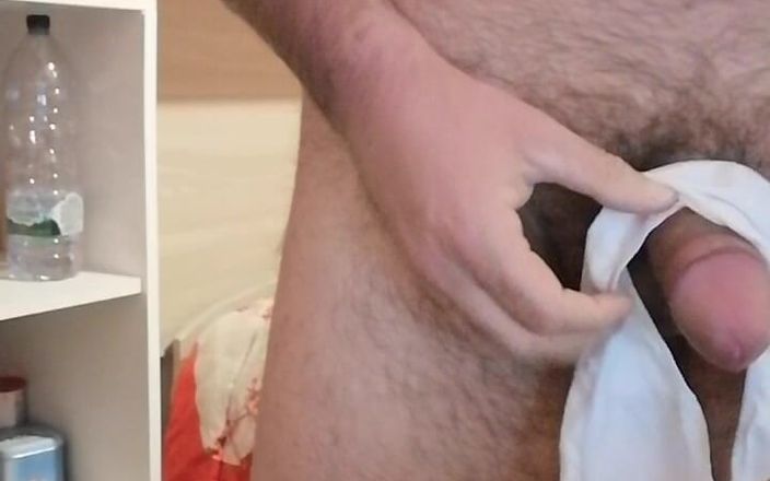 Setesesso7: Ich masturbiere mit dem höschen eines zwanzig-jährigen jungfräulichen mädchens