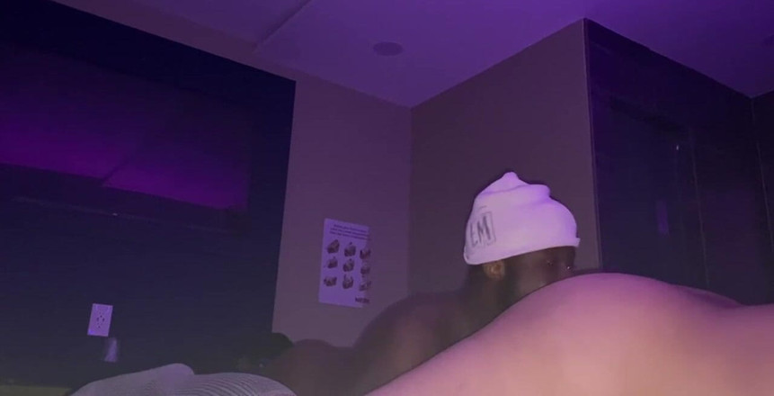 Candy Licker: Äter en knubbig fan ass out