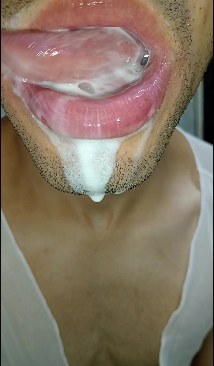 Rey rey: Limbă lungă, limbă, vreau spermă în gura mea, fitness cu supunere,...