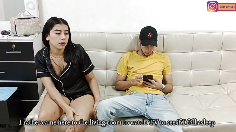 Vayolet: घर पर अमीर और बड़ा लंड चूसना - स्पेनिश में पोर्न