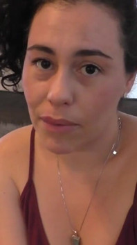 La calda moglie distrugge dolcemente e crudelmente l'ego del marito cuck