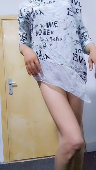 아랍 트랜스 소녀 오줌