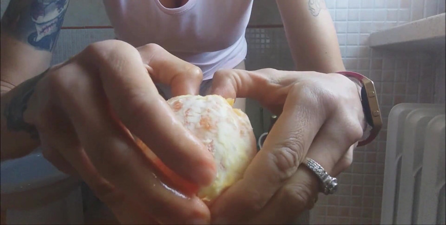 savannahamatoriale: A Beautiful Pee... on Orange! I Must Be Crazy or...