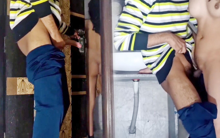 After Discovering That I Was Watching My Booty Friend in the Shower, She Ended up Fucking Me (Yess Booty) After Discovering That I Was Watching My Booty Friend in the Shower, She Ended up Fucking Me (Yess Booty)