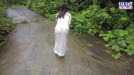 Far East pornography: Kesintisiz serbest bırakmayı sağlayan ilk kez açık havada şeftali ile steamy...