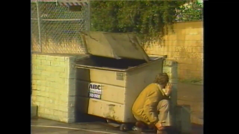 Vintage megastore: Une MILF vintage fantastique à gros nichons se fait baiser et éjaculer...