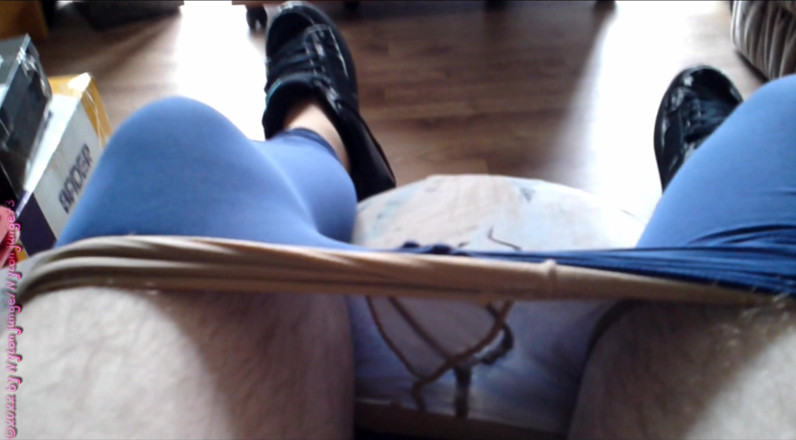 Carmen_Nylonjunge: Relaxing Coffee