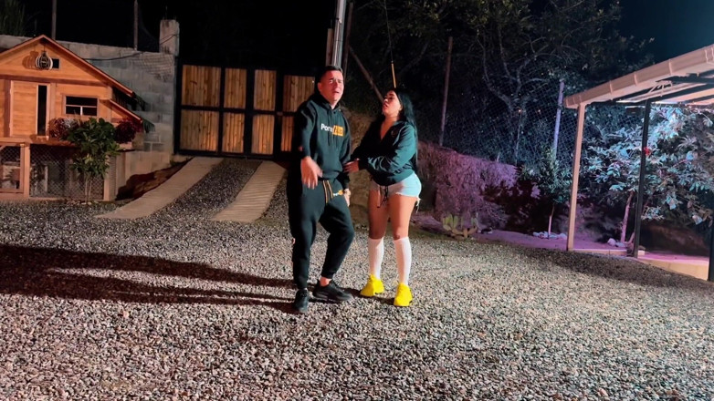 Lalucero: Seks Di Medellin Dengan Jiran Saya Vergon, Melantun Keldai Saya...