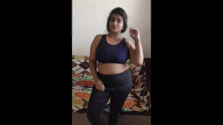 Your Arya: Desi leidenschaftlicher sex mit einem fremden nach einer fitness-session