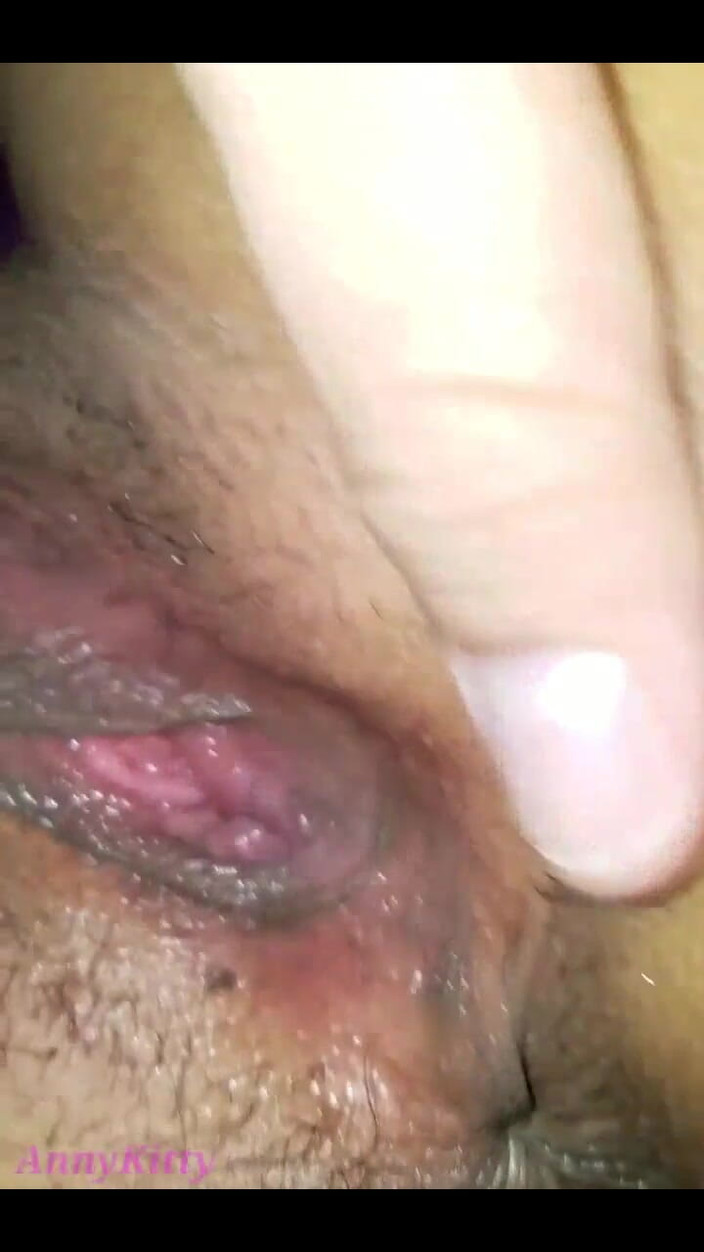 Anny Kitty: Gadis latina amatir pertama kali seks anal