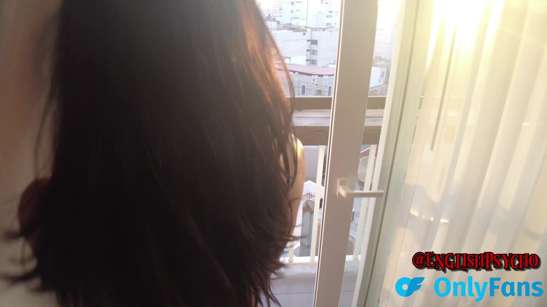 English Psycho: 私の小さなTinderデートはトランスジェンダーでしたが、それでも彼女とセックスしました - エピソードX、サイレンTinderデート パート2/4