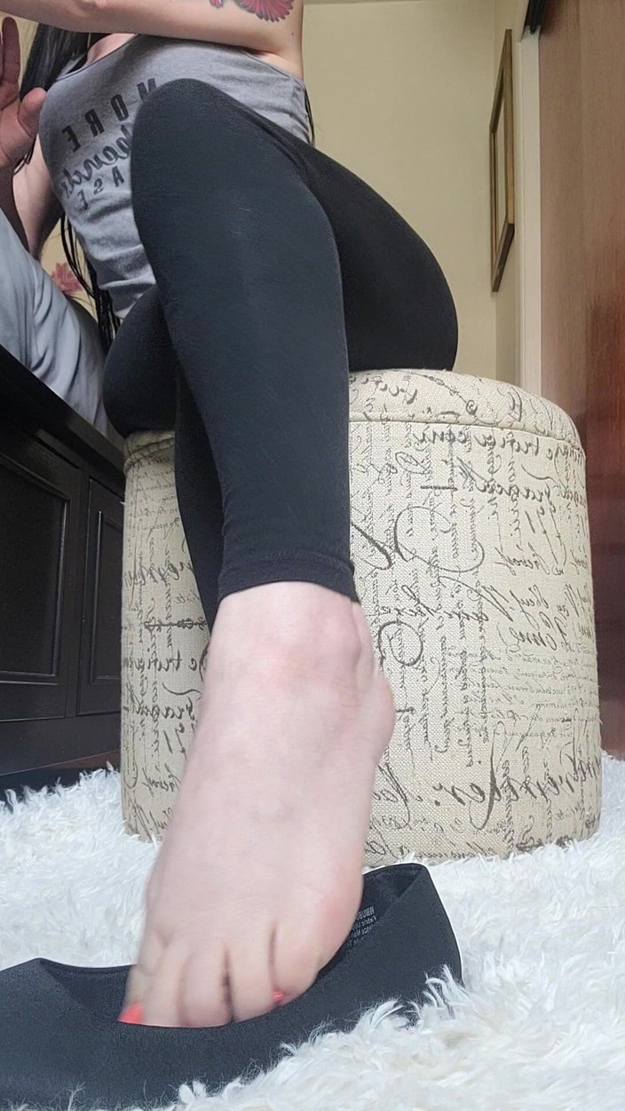 Raven Willow: Dangle &amp; Drip