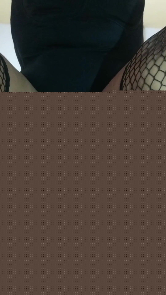 Carla Villalobos: 隣人の夫のチンコをしゃぶる