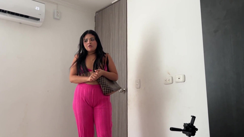Yohamedi: Stepsister Offers Sex in Exchange for a Favor