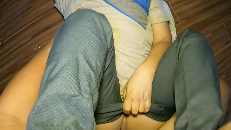 Pinay Tita Mama: Učitel je v žáru, když prší.