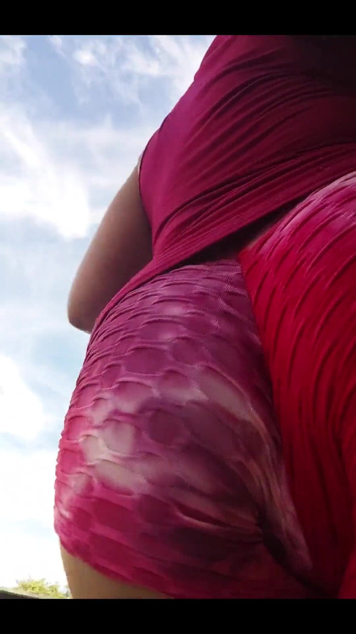 KNKY Bee: I Love These Booty Shorts