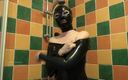 Latex-Desire: Снимаю потный черный латексный костюм