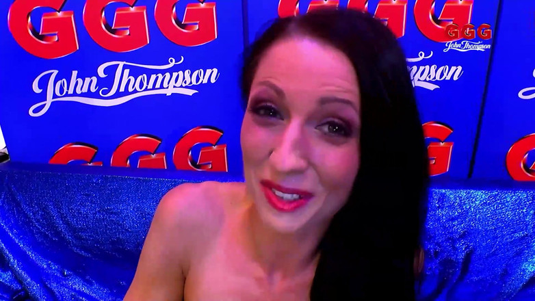 German Hardcore Gangbang GGG: Ggg - kalabalık tarafından dölleniyor