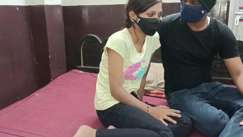 HousewifeGeeta: 两个继兄弟xxx一起操热辣的继妹 - 德西印度三人行