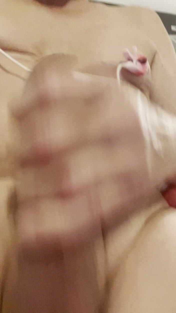 Mitchie: Rychle a Tvrdě Sundej Píst Tvrdý Jako Palice a Nech...