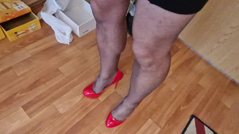 Milosbroz: Прогулянка на червоних підборах