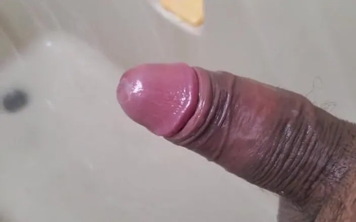 Browndicksavior: Browndicksavior Showers and Cums in His Fleshlight