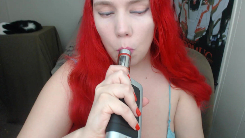 Scarlet Vixen: Tosse fetish Vaping Tosse