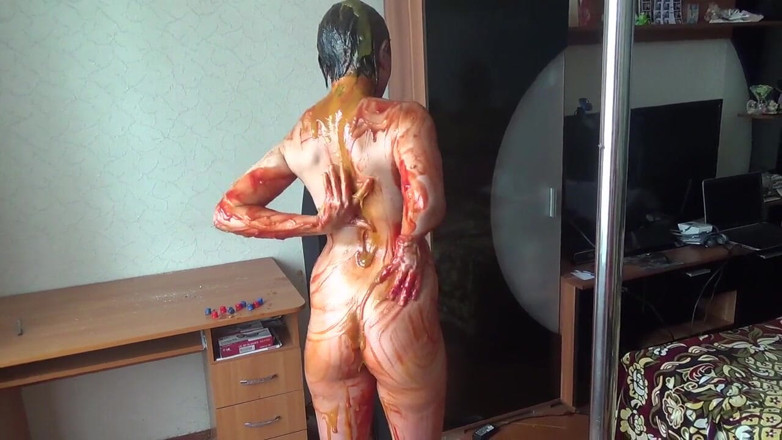 Sexy Milf: Duschav och såser rörig fetisch - Kate