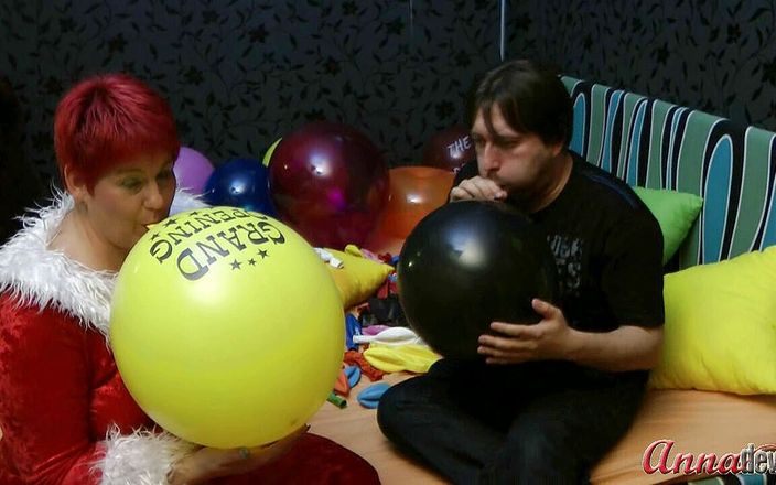 Anna Devot and Friends: Annadevot - permainan balon untuk dua kontol
