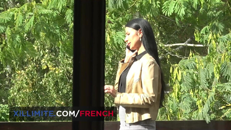 French girls at work: Geweldig trio met rondborstige Franse meisjes Tiffany Leiddi en Ania...