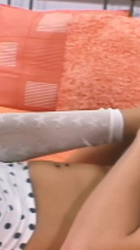 Foot Sluts scene-3_two przyjaciele w bieliźnie ciesz się trójkątem z rozłożonymi stopami