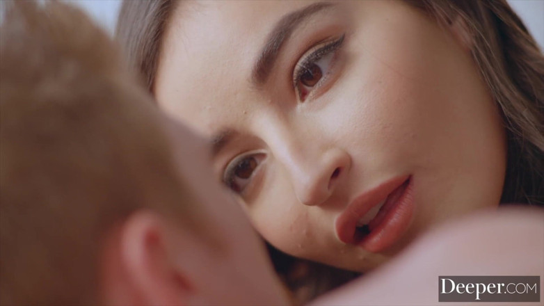 Deeper: Djupare. Emily Willis djupaste DP-fantasier går i uppfyllelse