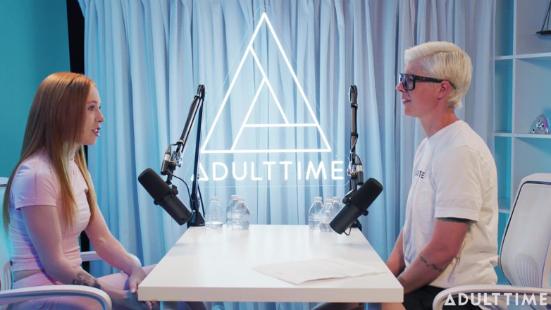 Adult Time Podcast: Madi Collins Lewatywy, Public Bjs, &amp; Chłopak D * ck | Podcast czasu...