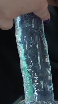 Alami saya memancut buat kali pertama dengan dildo silikon sederhana saya.