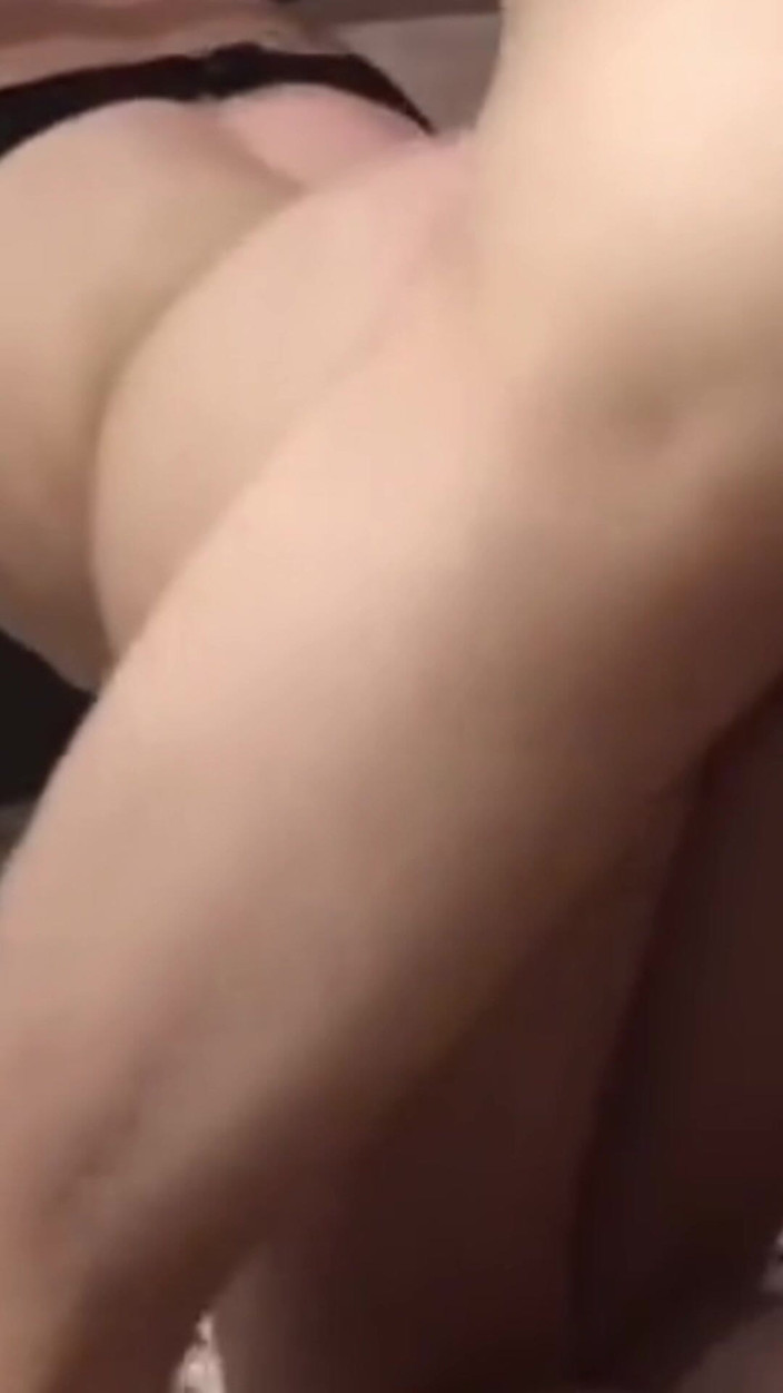 MaybeNatty: นักเรียนวัย 18 ปีเย็ดและน้ําแตกด้วยกัน