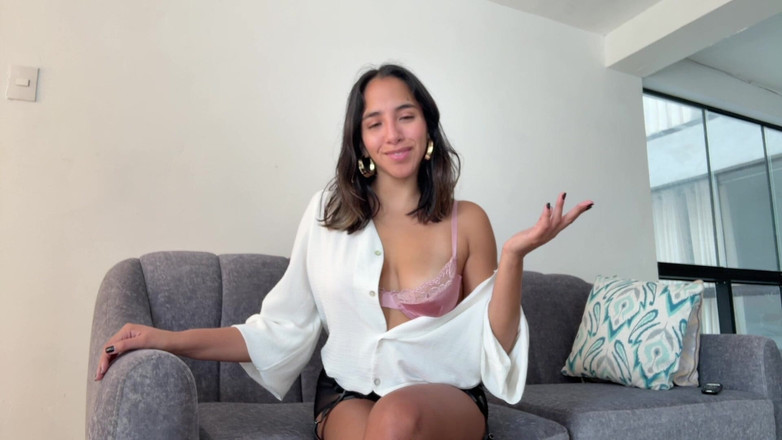 Goddess Alexa femdom: Du willst bloßgestellt werden, höschenjunge?