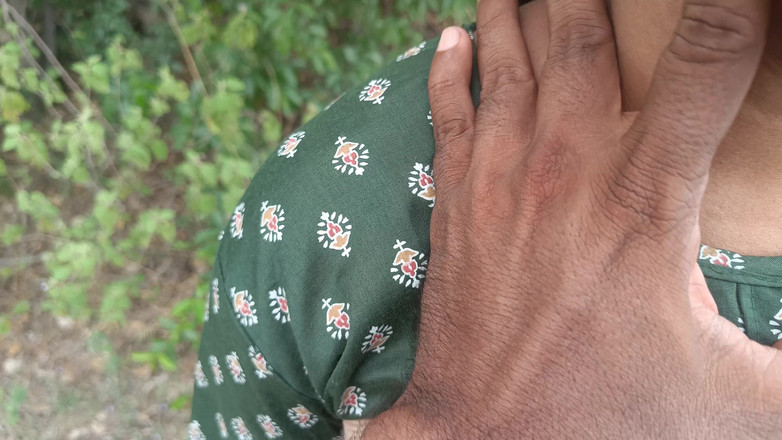 Magilmathi: 泰米尔已婚女人在户外 第一部分