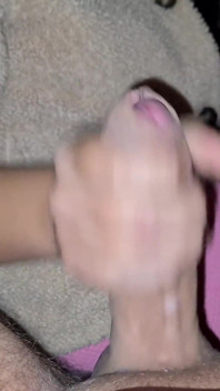 POV-handjob spät in der nacht