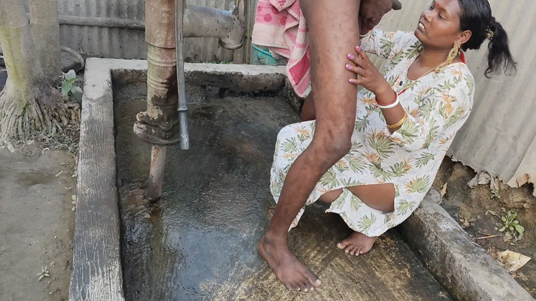 Sexydeb: Bhabhi Ki Chudai Karte Samay Peshab Laga