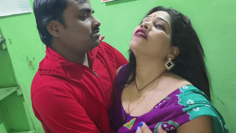 Sona bhabhi: Novo Odia Dona de casa quente romance e hardcore fodido...