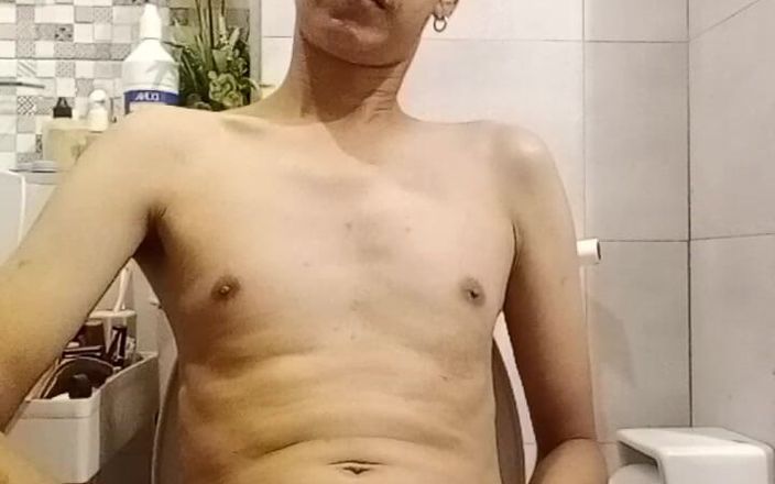 XGuszz: 独自撸管