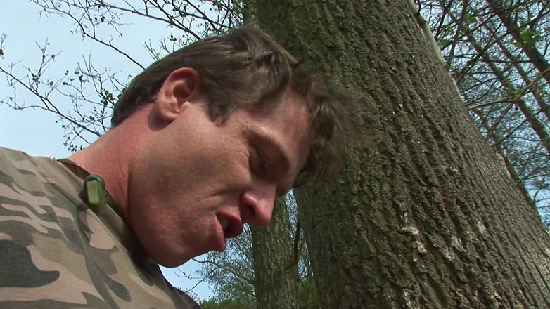 EroticPlanet XXX: 军队丑闻——我现在就想被操！好色的士兵被码头上的士兵操了。