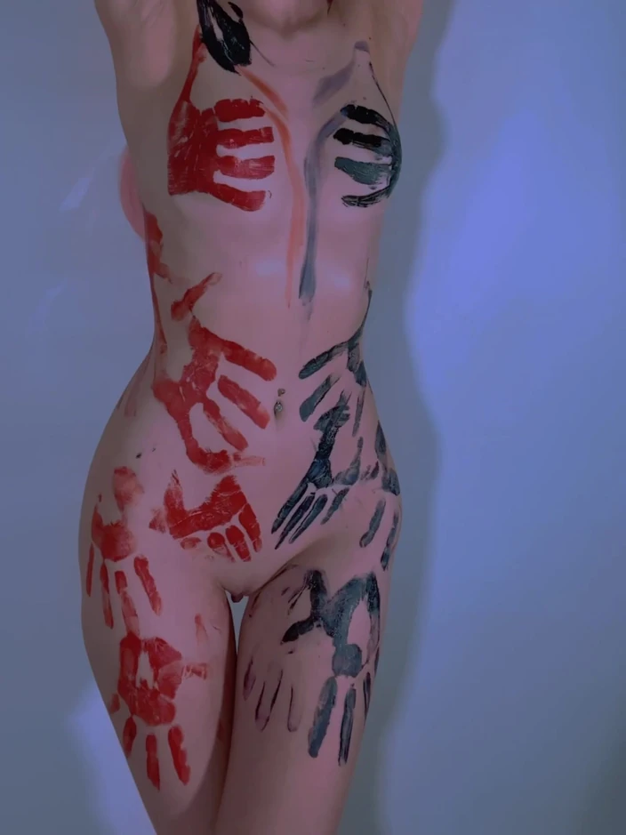 AgathaHarris: Body Art Babe