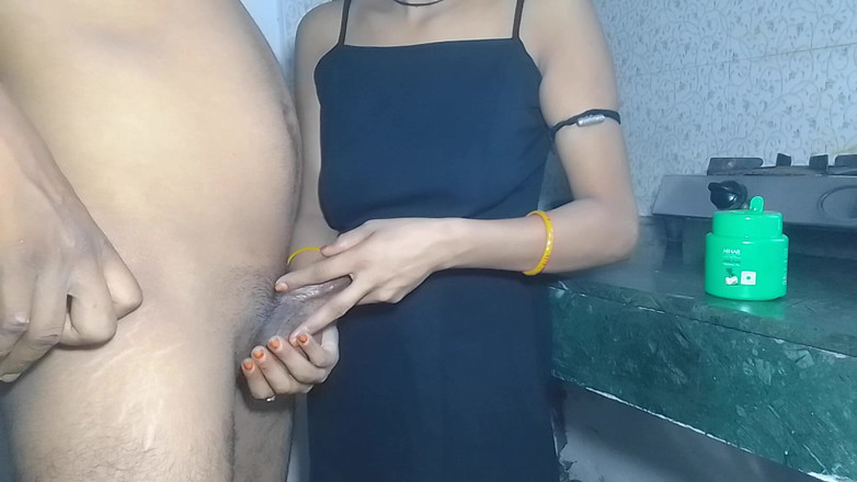 Kindom: Indian Bhabhi in Hot Pussy in Desi Sex Video Hindi...