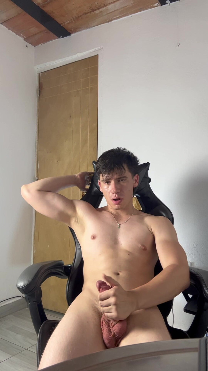 Icyhot707: Me Grabo Masturbandome En Mi Habitación