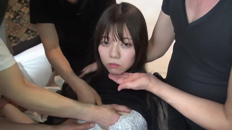 Studio Modern Shunga - JAV: Înger asiatic 12504