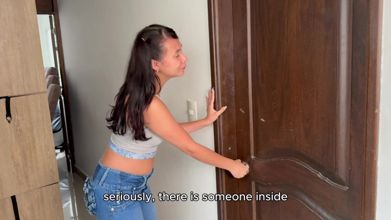 Angellkink: Is There Someone in the Bathroom