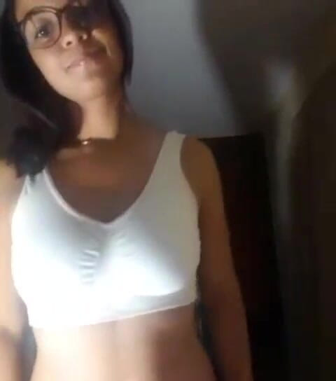 i_am_freya: Striptease sexy așa mă pregătesc să te sun